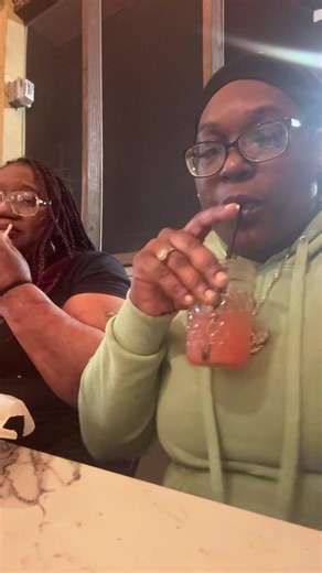 It’s a date out with my sister 🥰🥰💪🏾🤞🏾