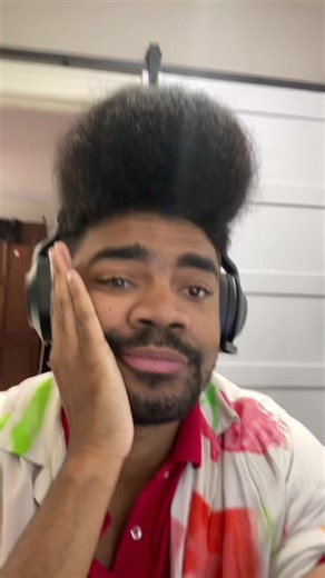 It’s almost sad. Almost. #politics #france #usa