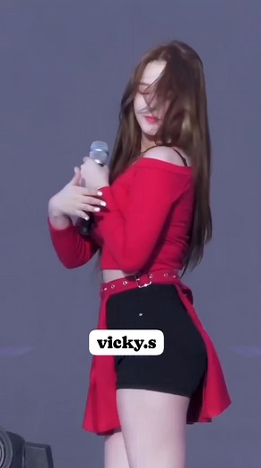 136K views · 10K reactions | K-pop dance Nancy momoland  #fbreelsfypシ゚viralfbreelsfypシ゚viral #fbreels2025ツ #fbreelsfypシ゚ #nancymomoland #Nancy | vicky.s | Facebook