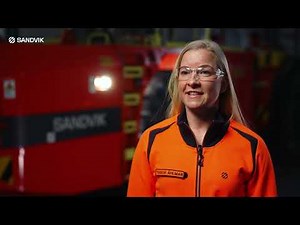 Toro® LH518iB battery-electric loader