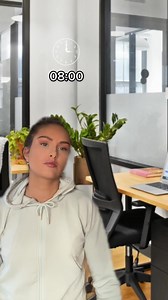 Arbeidsmiljøloven definerer arbeidstid som tiden du "står til arbeidsgivers disposisjon", se aml. § 10-1. Loven sier altså ikke noe om at tiden det tar å skifte fra privat tøy til arbeidstøy skal telles med som en del av arbeidstiden. Utgangspunktet er at en arbeidstaker plikter å stille forberedt til arbeid i henhold til den avtalte arbeidstid. Dette medfører at nødvendige forberedelser for å kunne stille arbeidskraften til disposisjon fra starttidspunktet for arbeidstiden må foretas av den enk