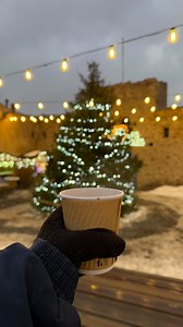 6.9K views · 145 reactions | Le village de Noël des Angles ✨ Découvrez le Village de Noël, avec sa guinguette, la maison du Père Noël, ses chalets d’artisans et producteurs locaux et ses animations ! 朗 #lesangleslevillagestation #vacances #hiver #montagne #evenement #animation #famille #noel #pyrenees #ski  À découvrir jusqu’au 5 Janvier Cour du Vieux Château (à côté de l’Eglise) | Les Angles Le Village Station | Facebook