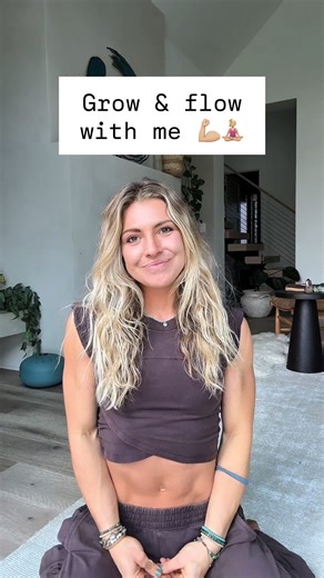 Claire P. Thomas on Instagram: "Here’s the truth: I don’t want to spend my life stuck in the gym. I want to train with purpose, feel strong in my body, and have the energy to live fully - and I want the same for you. That’s why I created Fit Flow Daily: a training program built on quick, effective, and fun sessions that combine strength, conditioning, yoga, and mobility. No fluff. No endless hours. Just the right mix of functional movement and flow to help you feel amazing in your body. And you 