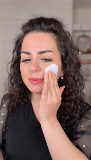 25K views · 353 reactions | Erborian is a Korean cc cream helps :-Blurs the appearance skin texture-contains SPF 25 with luminous coverage-hydrated and moisturize the skin.Shade used in the video is ( Clair ) ..#maryamalnasiri #erborianusa #cccream #erboriancccream #koreanskincare | Maryam Alnasiri | Facebook