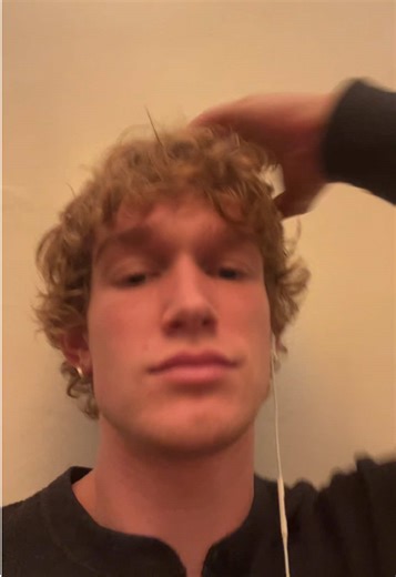 Radioheadlover162628 (@cantbeseandon)’s video of heated rivalry