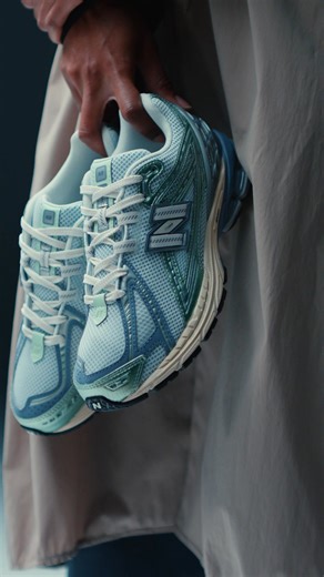 Continuing to redefine the boundaries of 2000s running-inspired design. Available in ice blue with melon water. | New Balance