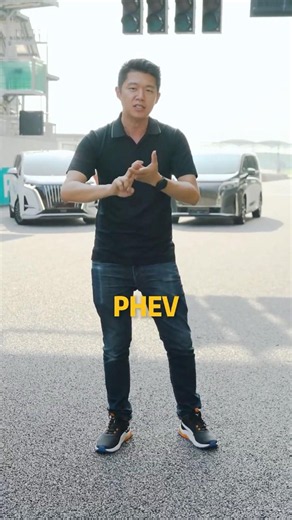 MPV Drag Race in Malaysia !? ‪@autobuzzmy‬
