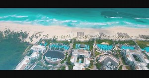 ¡HARD ROCK en PUNTA CANA! 🌴🌞 ¿Sabías que podés tomar clases de guitarra y batería en el fabuloso hotel de Hard Rock? ¡No esperes más para vivir esta experiencia! Las habitaciones cuentan con una variedad de 20 guitarras eléctricas Fender para la máxima diversión de los amantes de la música. ¿Qué mejor que playa música? #ExpertosenelArtedeViajar #CaribbeanLuxury #ViajaconBoarding | Boarding Pass S.A.