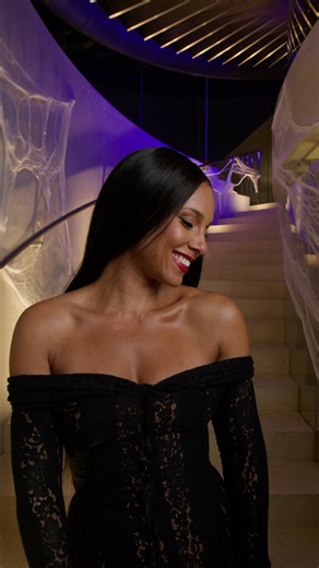 Just call me Morticia Addams 🖤 | Alicia Keys