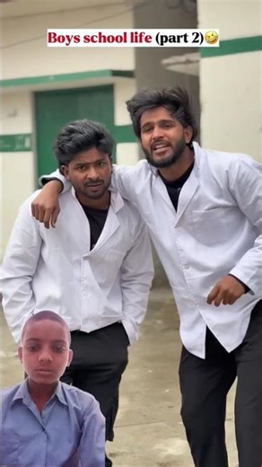 Introducing the "VitaWear SmartBand," a next-generation wearable gadget🎉 that