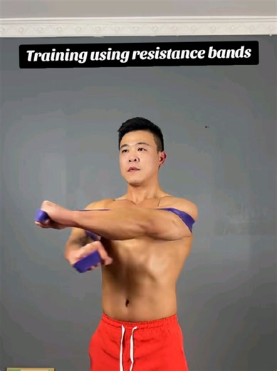Training with Resistance Bands for Effective Muscle Building