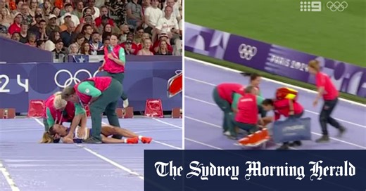 Runner collapses, stretchered off