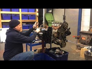 Salvage Rebuilds UK Range Rover TDV6 engine change in 10 mins