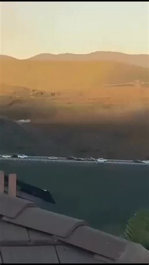 A ruptured gas line in Castaic shut down portions of the 5 Freeway for several hours on Saturday, creating significant traffic delays before lanes were reopened later in the evening. Los Angeles County Fire crews responded around 4:20 p.m. to the area near Ridge Route Road and Pine Crest Place after reports of a gas explosion. Officials said the break involved a 34-inch transmission line carrying gas at roughly 600 psi. The exact cause of the rupture has not yet been determined. A SigAlert was i