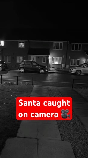 The kids won’t believe this 🫨🎅 #santacaughtoncamera #ringdoorbell #santa #christmas