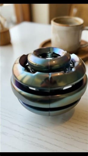 Pocket Device Transforms Into Alien Spacecraft 🤯 Ultra Realistic