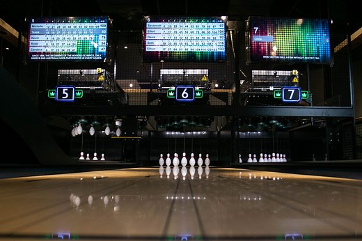 Duckpin bowling alley inside Amway Grand Plaza Hotel is ‘catalyst’ for more entertainment, owner says
