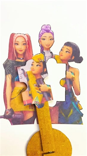 Kpop Demon Hunters Huntrix Puzzle Game Challenge||cardboard craft #kpopdemonhunter #shorts