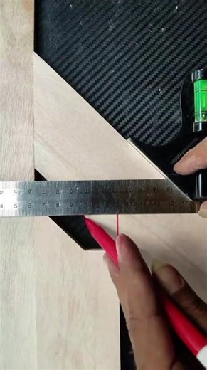 How to Use a Combination Square Like a Pro