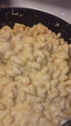 The Creamiest Mac n Cheese 🧀 #food #cooking #youtubeshorts #cookingchannel #coop