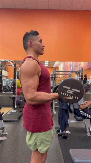 Db curls #motivation #bodybuilding