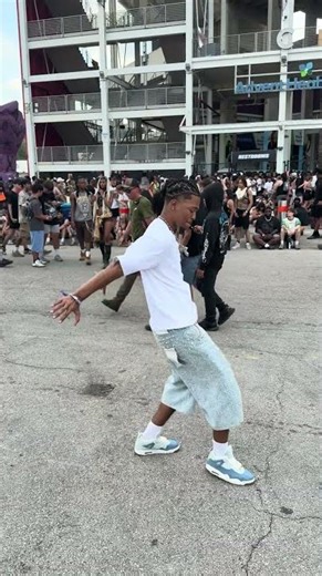 I could barely hear the music 😭