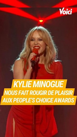 23 reactions | @kylieminogue a fait danser le public des People’s Choice Awards avec la chanson « Padam Padam »  Vous aimez ? #peopleschoiceawards #kylieminogue #dance #danse | Voici | Facebook