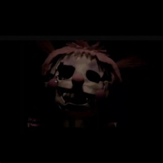 ugly lookin robot🥀🥀 #comedy #fnaf #horror #shorts #short #shortsfeed #gaming #funny #scary