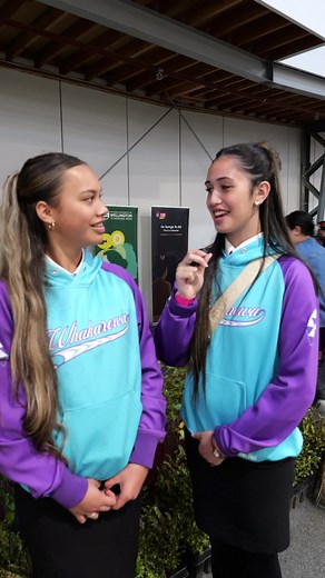 Kihu parāora (noodles 😅) whero, kikorangi rānei? 😂 | Ngā Manu Kōrero 2023 | MĀORI
