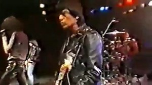 Ramones - Sheena Is A Punk Rocker | Ramones Forever