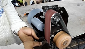 Build Your Own Belt Sander with This Simple Guide