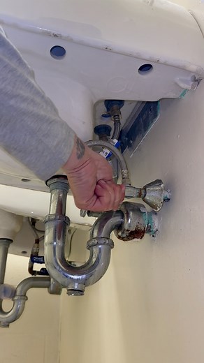 329K views · 2.1K reactions | Replace it or fix it? #plumbingwork #plumber #plumbingjob #plumbingservices #fix | Nick Plumbing | Facebook