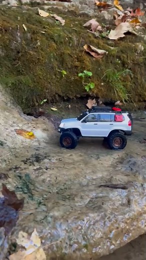 #RCCrawler #RCCrawling #MicroCrawler #MiniCrawler #RCCrawlerLife #ScaleCrawler #ScaleRC #TinyTruckNation #TinyTruckLife #trailtruck | Beer Goggles RC