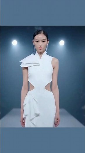 Japan Fashion Model on Ramp. #japanbeauty #japanwomen