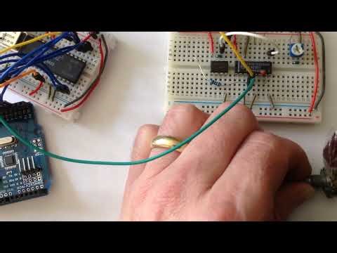Arduino, SP0256A-AL2 and 4046 PLL Clock