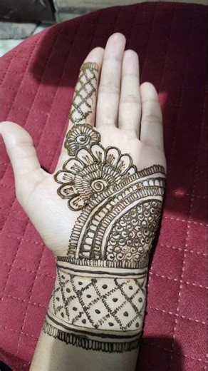 simple front hand mehndi design.#beautifulmehndidesign #youtubeshorts