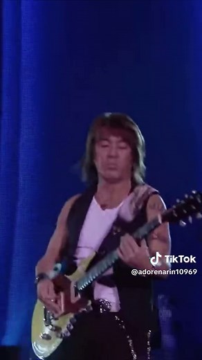B'z LIVE-GYM 2010: イチブトゼンブ Performance