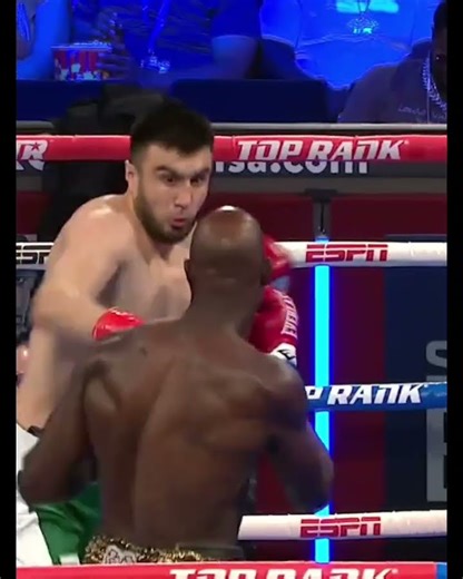 Shocking Power Punch Stuns the Arena! 😱💥