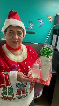 Cómo hacer arreglos de con papel celofán y cartón. #jafra #navidad #regalos #beauty #christmas #love