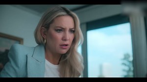 How Does Kate Hudson Keep Herself Fit - From Pilates to Power Moves