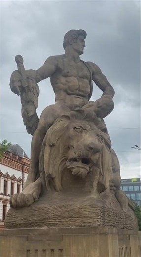 Hercules & the Beast of Wrocław: Ancient Greek Mythology Hidden Beside the Old City Walls of Podwale