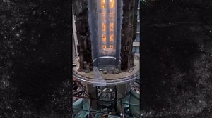 Massive Aquarium with 1,500 Fish Explodes in Berlin