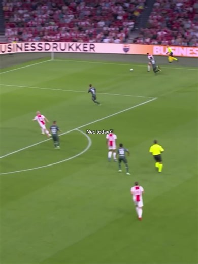 Amazing Football Skills Compilation