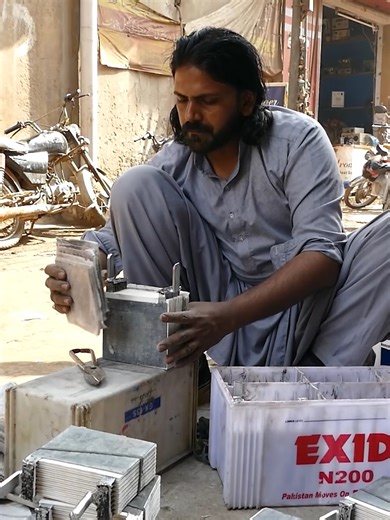 Brilliant technique of lead acid battery restoration | Wonderful Skills