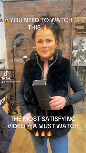 🔥THE SATISFACTION 🔥. THE BEST DETANGLING OUT THERE 💃🏽💃🏽💃🏽💃🏽 #knottyhair #wetbrush #drybrush #backcombing https://kelliehugheshair.com/products/wet-brush-by-kellie-hughes 🔥BACK IN STOCK 🙌🙌🙌 | Kellie Hughes Hair Nails & Beauty Emporium