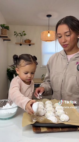 Delicious Mexican Wedding Cookies Recipe