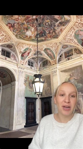 Discover Genova's elegance from this airbnb called UNESCO heritage apartment on Via Garibaldi 🏡✨ You don't have to be a local to find the best spots; GuideGeek AI does it for you✈️ Book and reserve in seconds, with a personalized itinerary and the best prices, all for free 🙌 #stitch with 🎥 @thesavagearmy #airbnbfinds #italytravel #genova #travelplanning