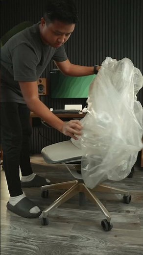Unboxing the most BEAUTIFUL Chair from Steelcase 📦