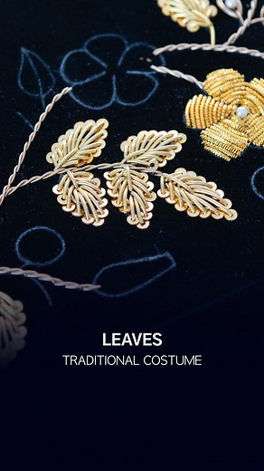 There are so many ways to do leaves in goldwork, but I think this is one of the fastest and easiest, and it doesn’t require as much precision 😁 #leaves #goldwork #embroiderydesign | Alexandrina Dordea