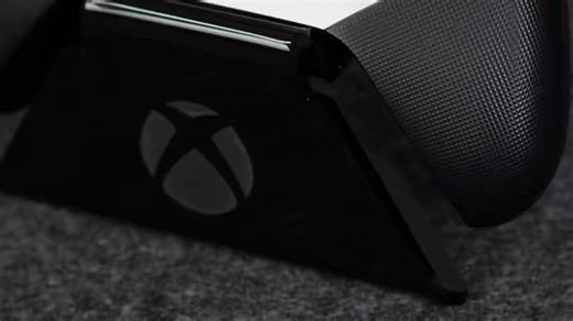 什么手柄这么能打？ 易速马绝影X10，三模连接多平台，四霍尔